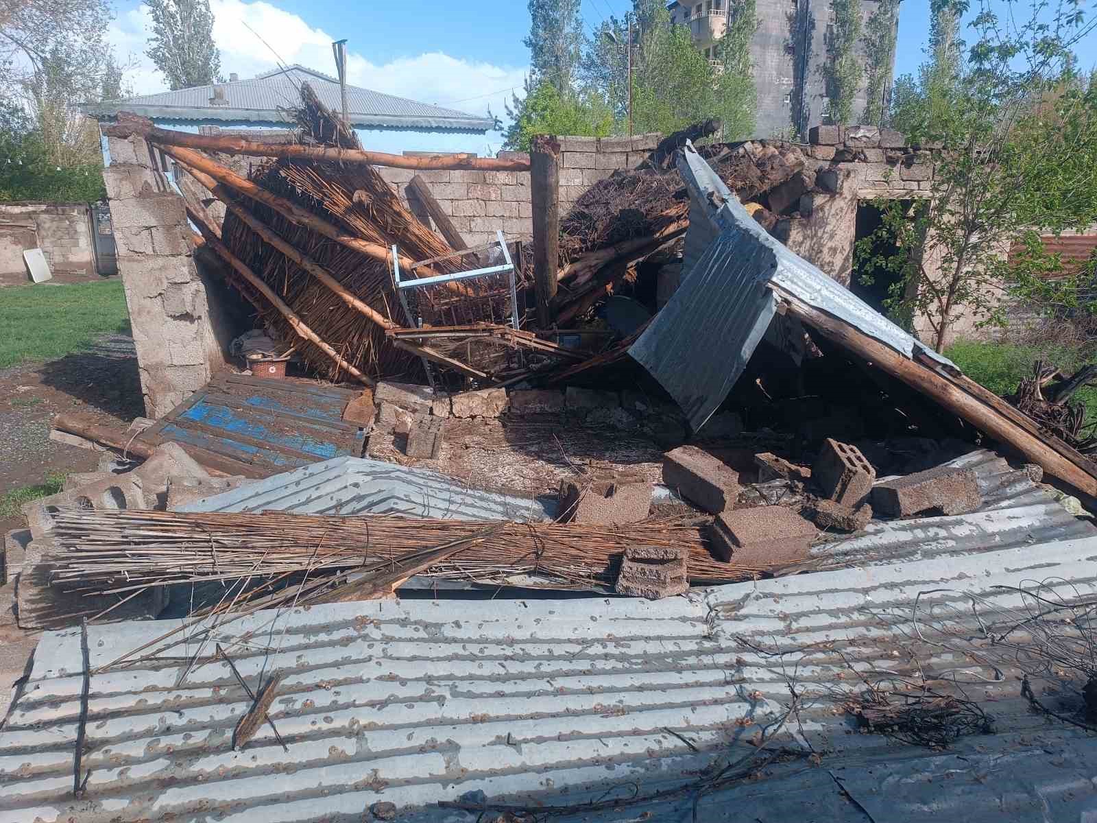 Iğdır’da sağanak yağış yıkıma neden oldu