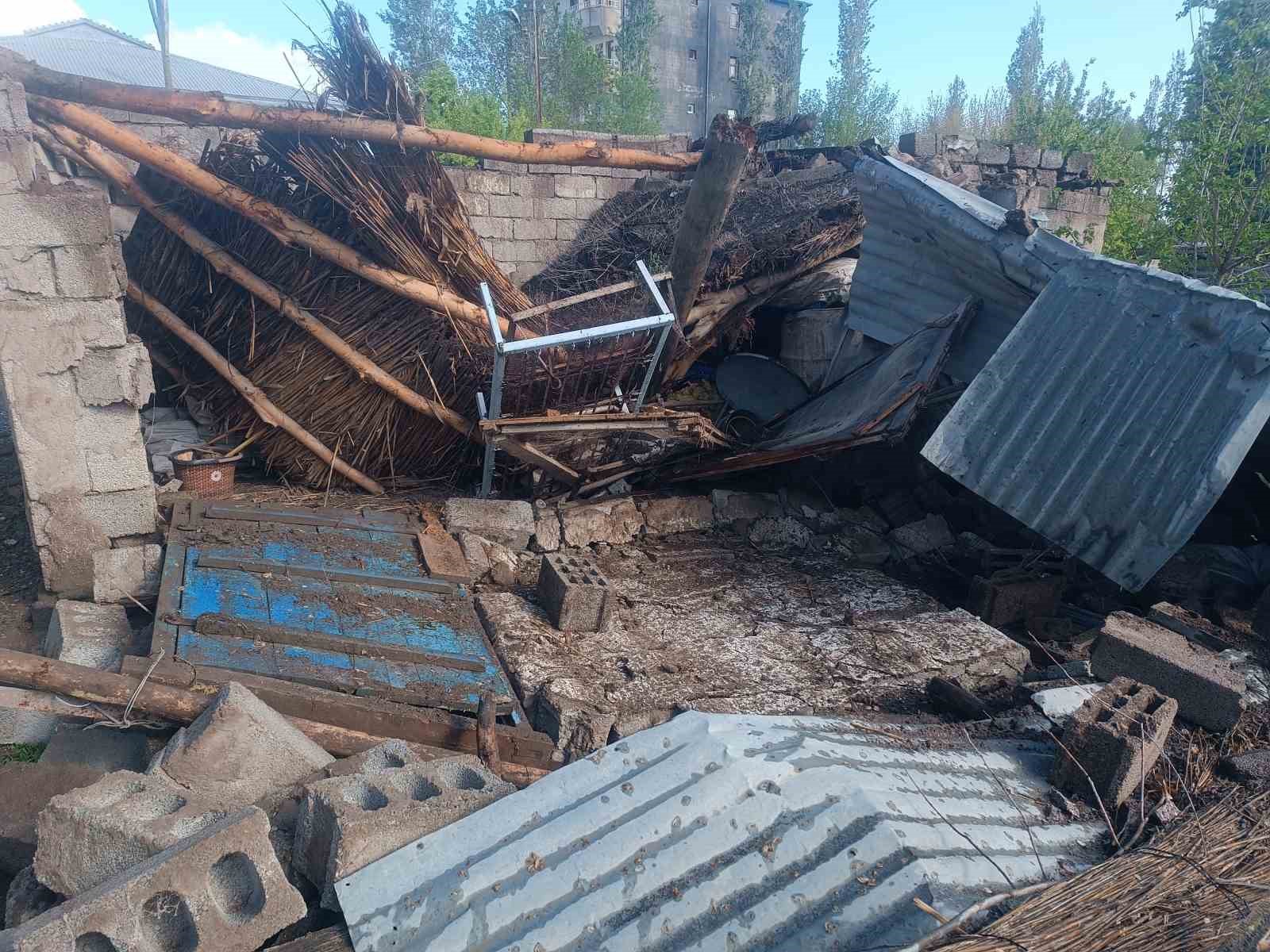 Iğdır’da sağanak yağış yıkıma neden oldu