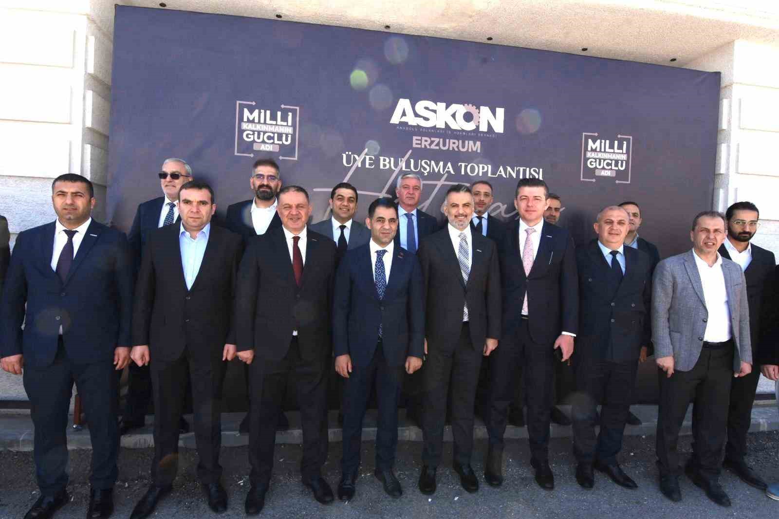 Turan, "İş adamlarımız Erzurum’a önemli yatırımlar sağlamıştır"