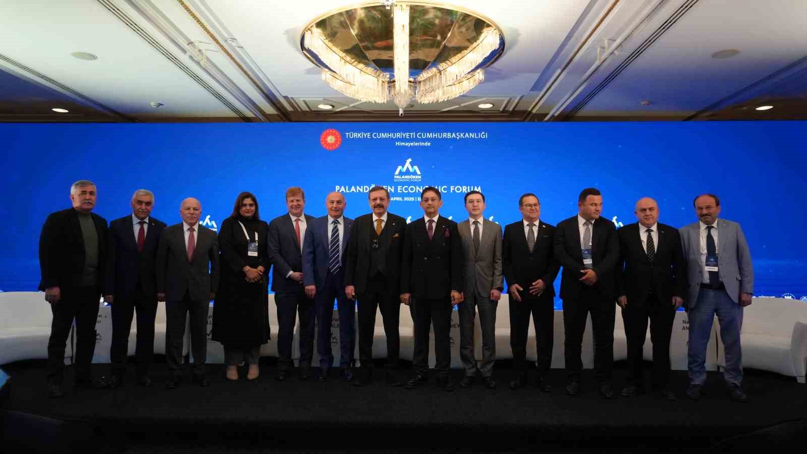 Ekonomi dünyasının nabzı Palandöken’de attı
