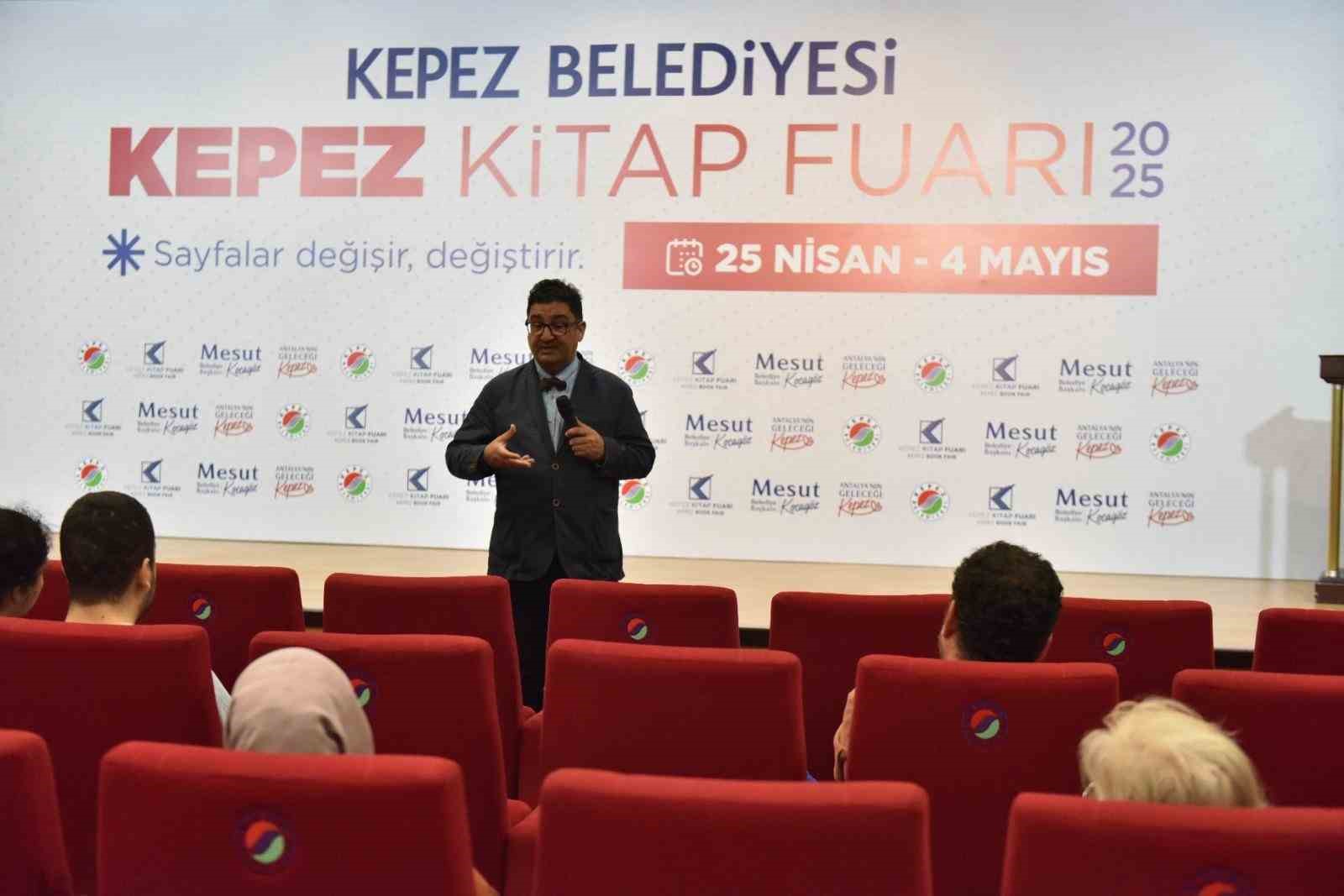 Kepez’de "Düşünen Makine Çağında İnsan Olmak" konuşuldu