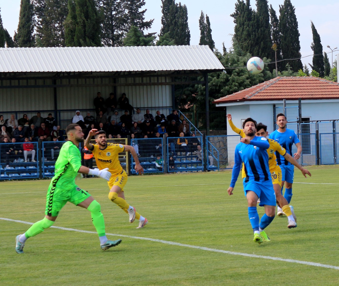 TFF 2. Lig: Karacabey Belediyespor: 2 - Menemen FK: 0

