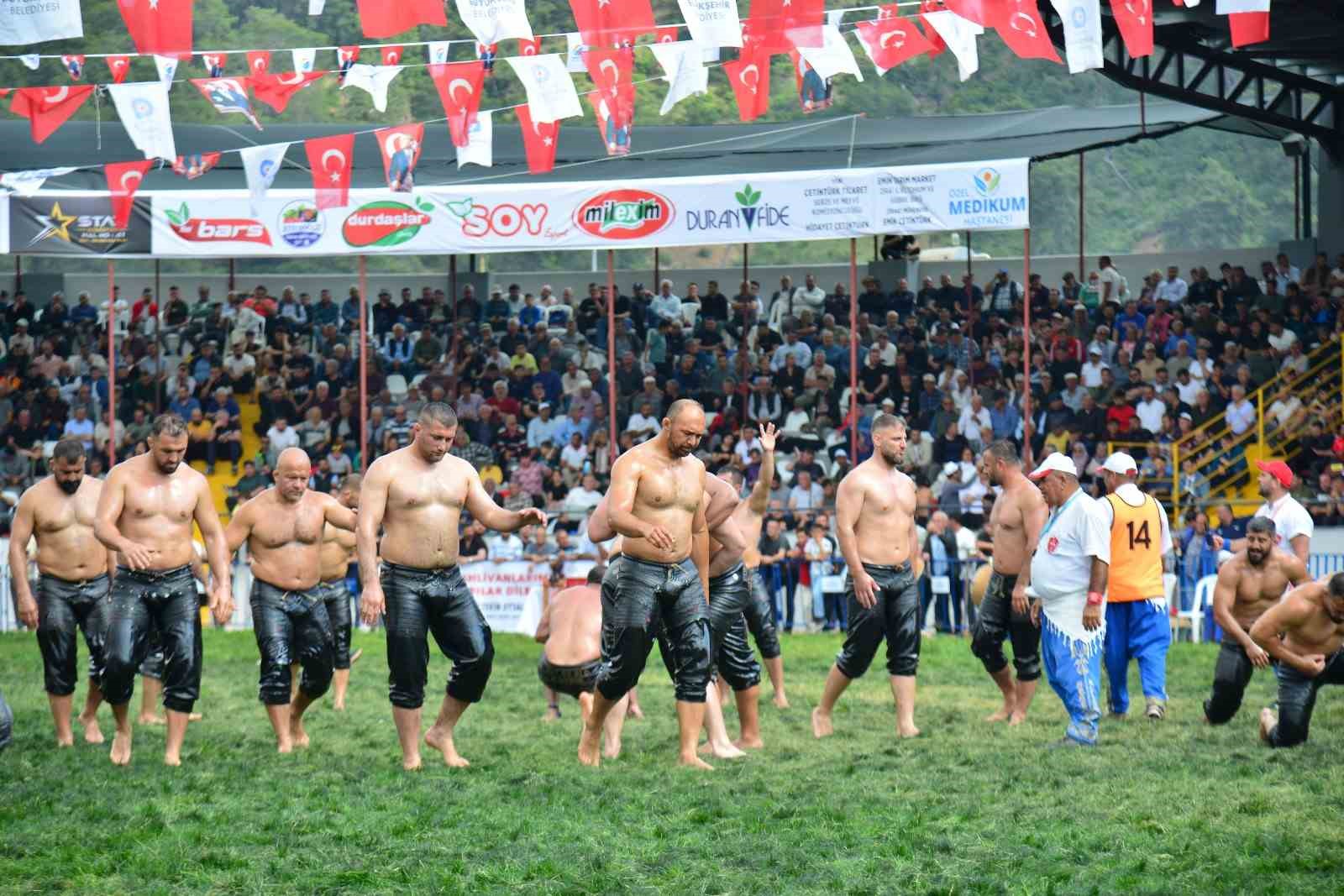 Antalya’da yağlı güreş heyecanı