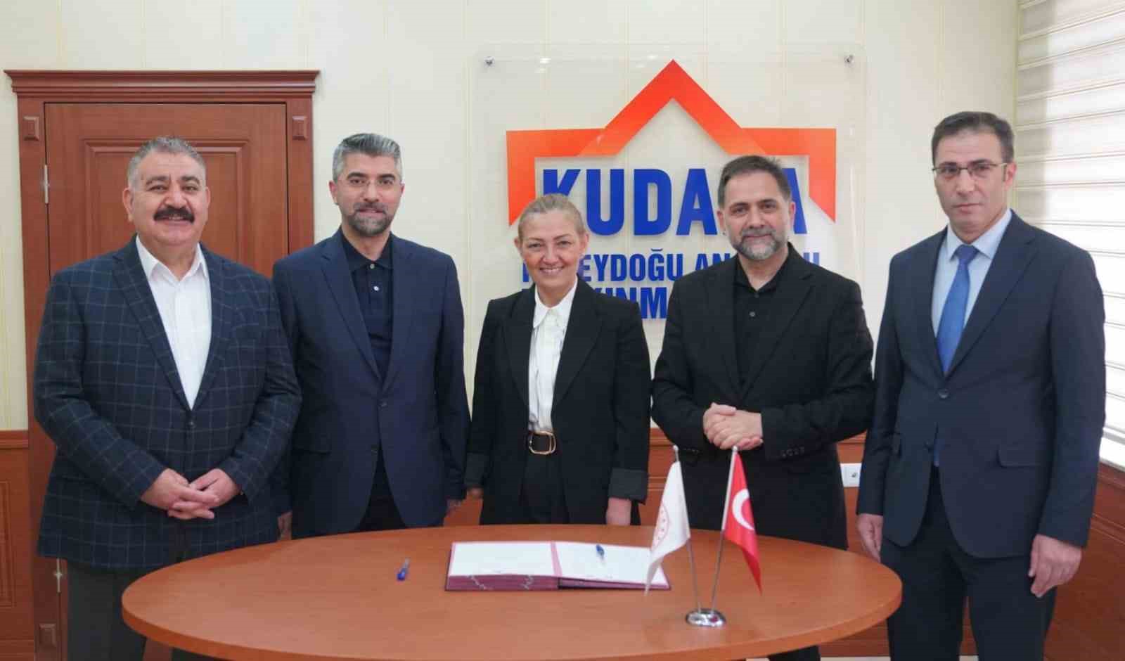 Başkan Uçar; " Sosyal gelişmeyi daha fazla destekleyeceğiz"