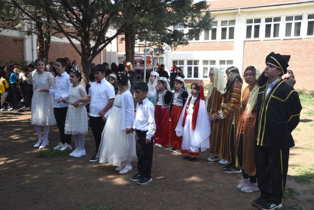 "II. Anadolu Çocuk Şenliği Açılış Töreni" gerçekleştirildi