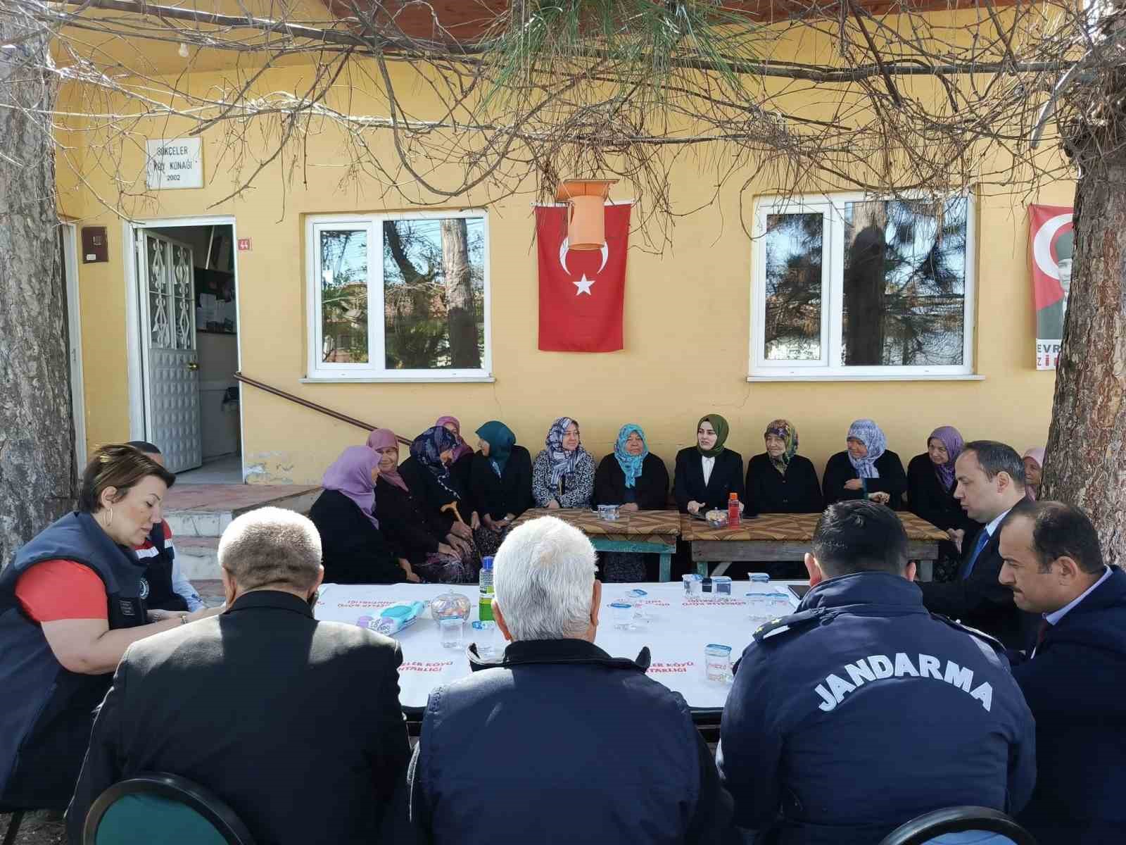 Köy sakinlerinin ihtiyaç ve talepleri dinlendi