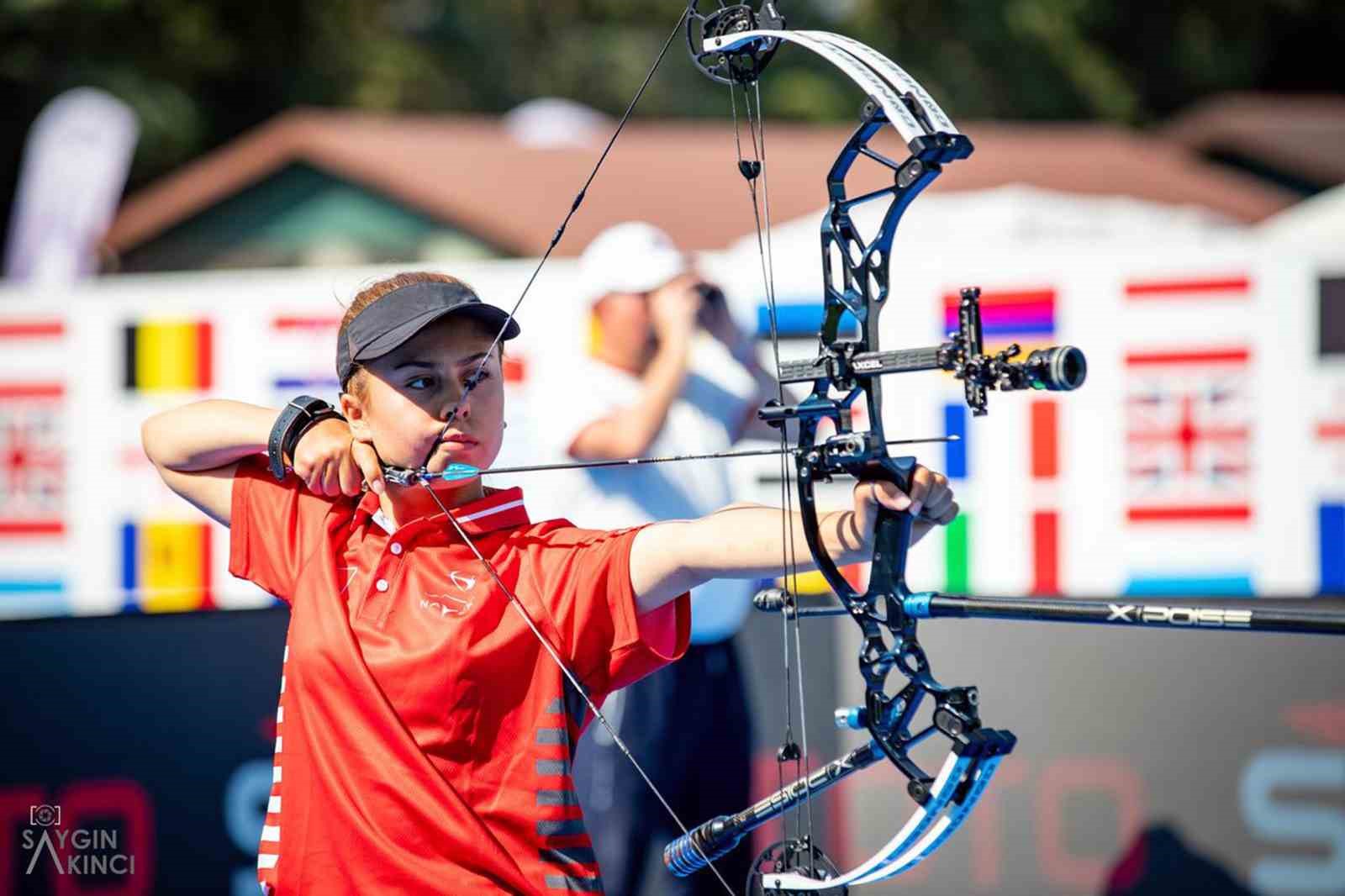 Büyükşehir okçularından çifte madalya