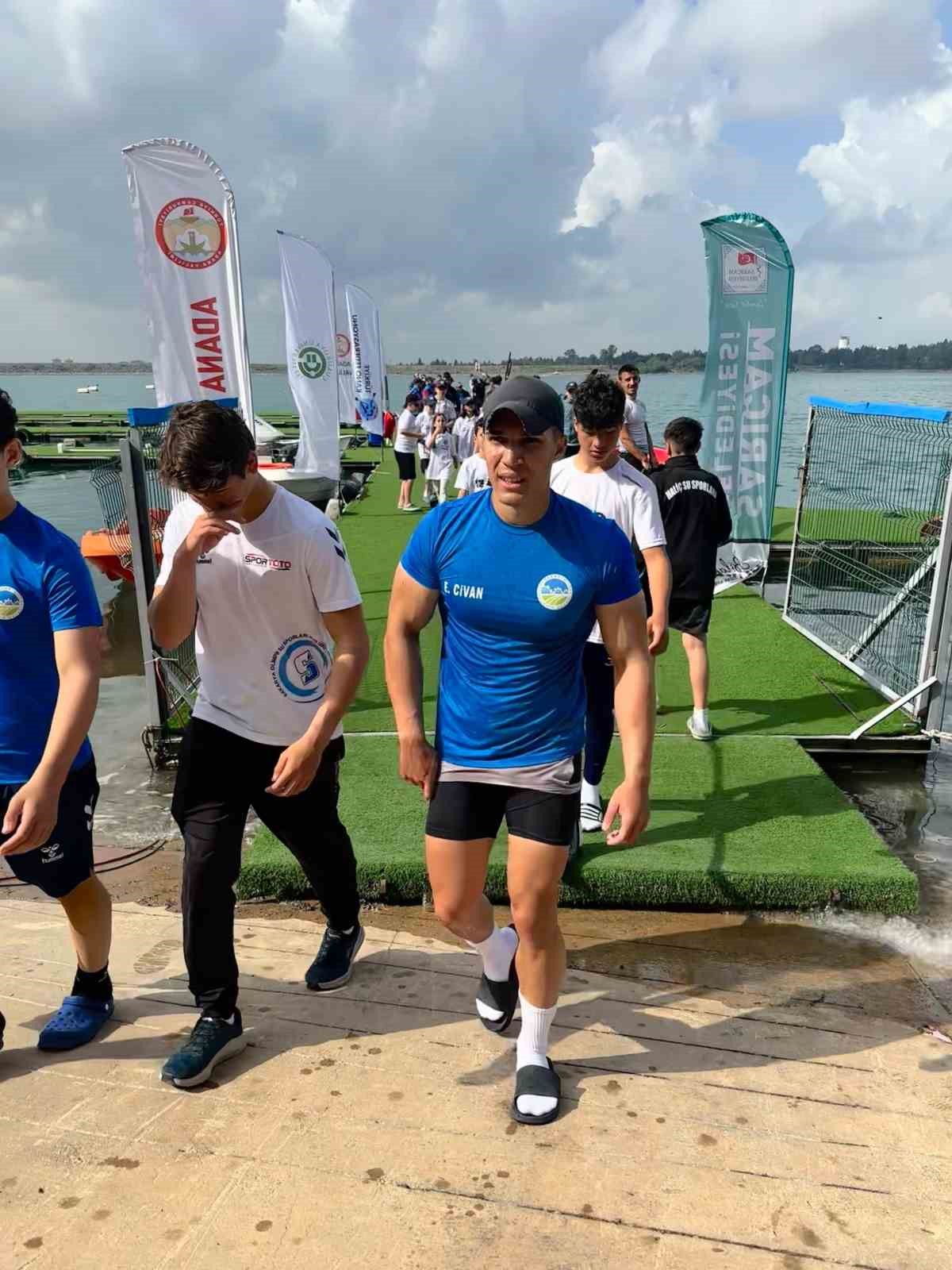 Kağan Ege Baran’ın hatırası için kürek çektiler
