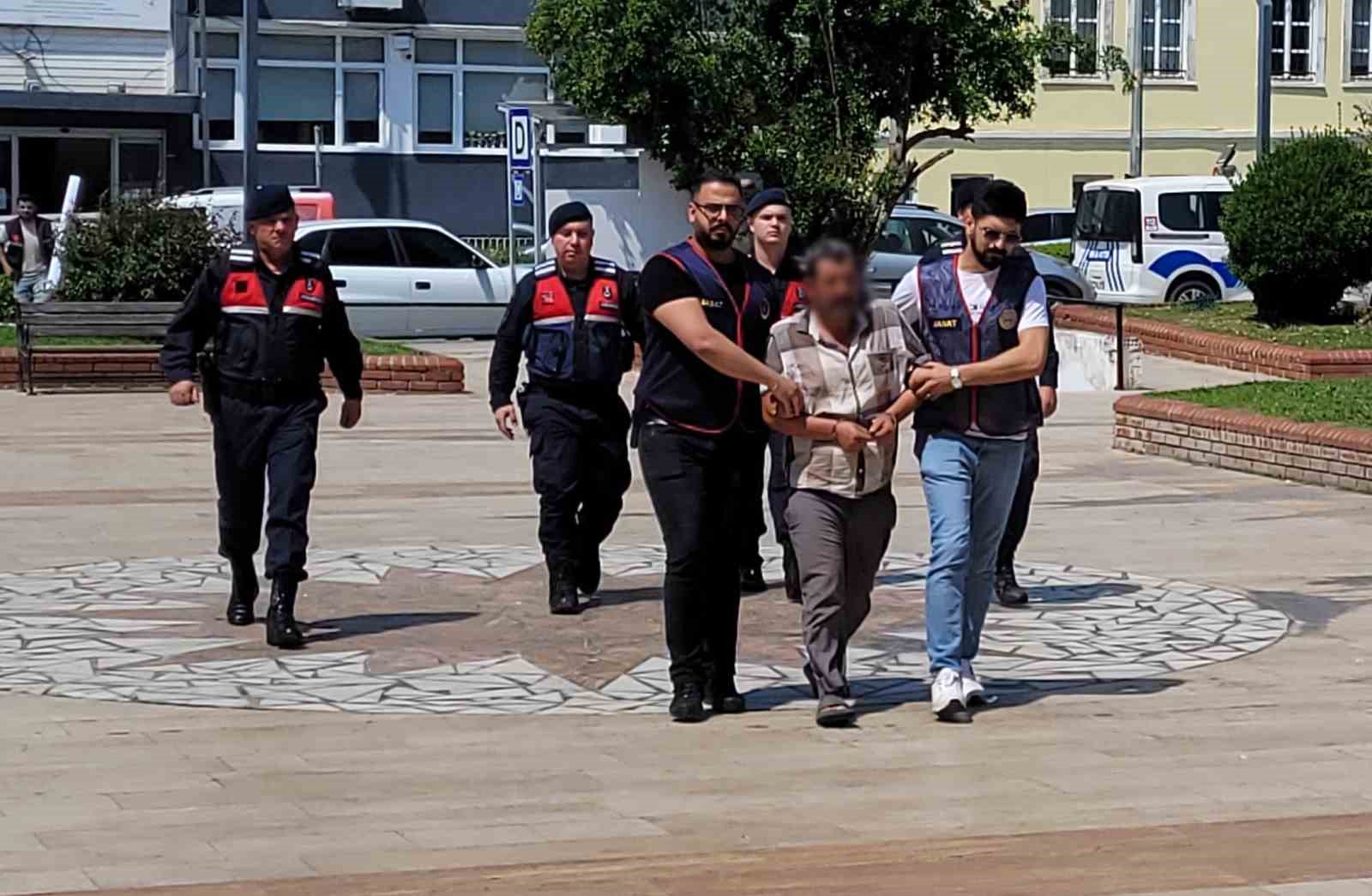 Aydın&rsquo;da t&uuml;fekli cinayetin zanlısı adliyeye sevk edildi
