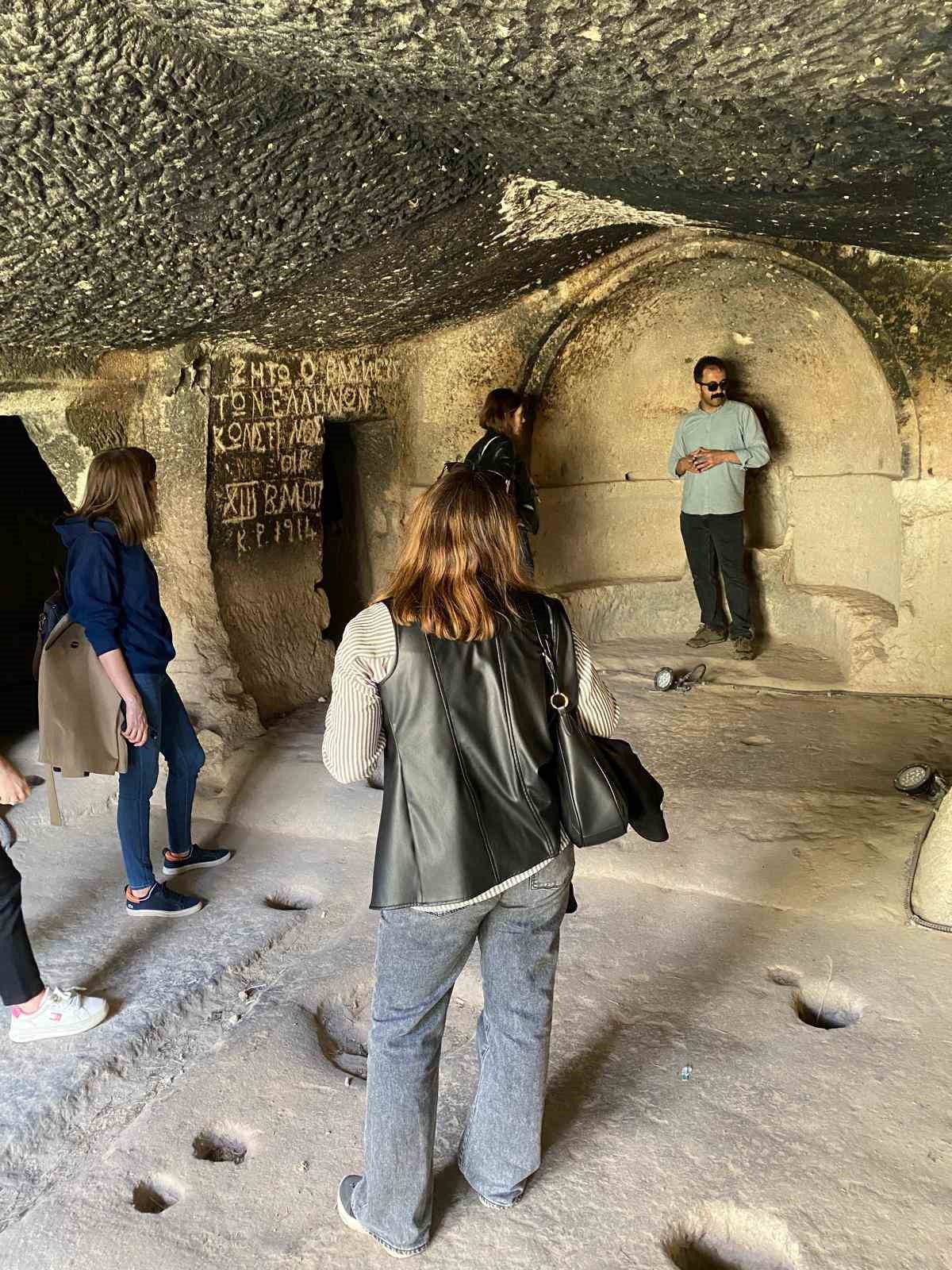 Akademisyenler Frig Vadisi&rsquo;ni gezdi
