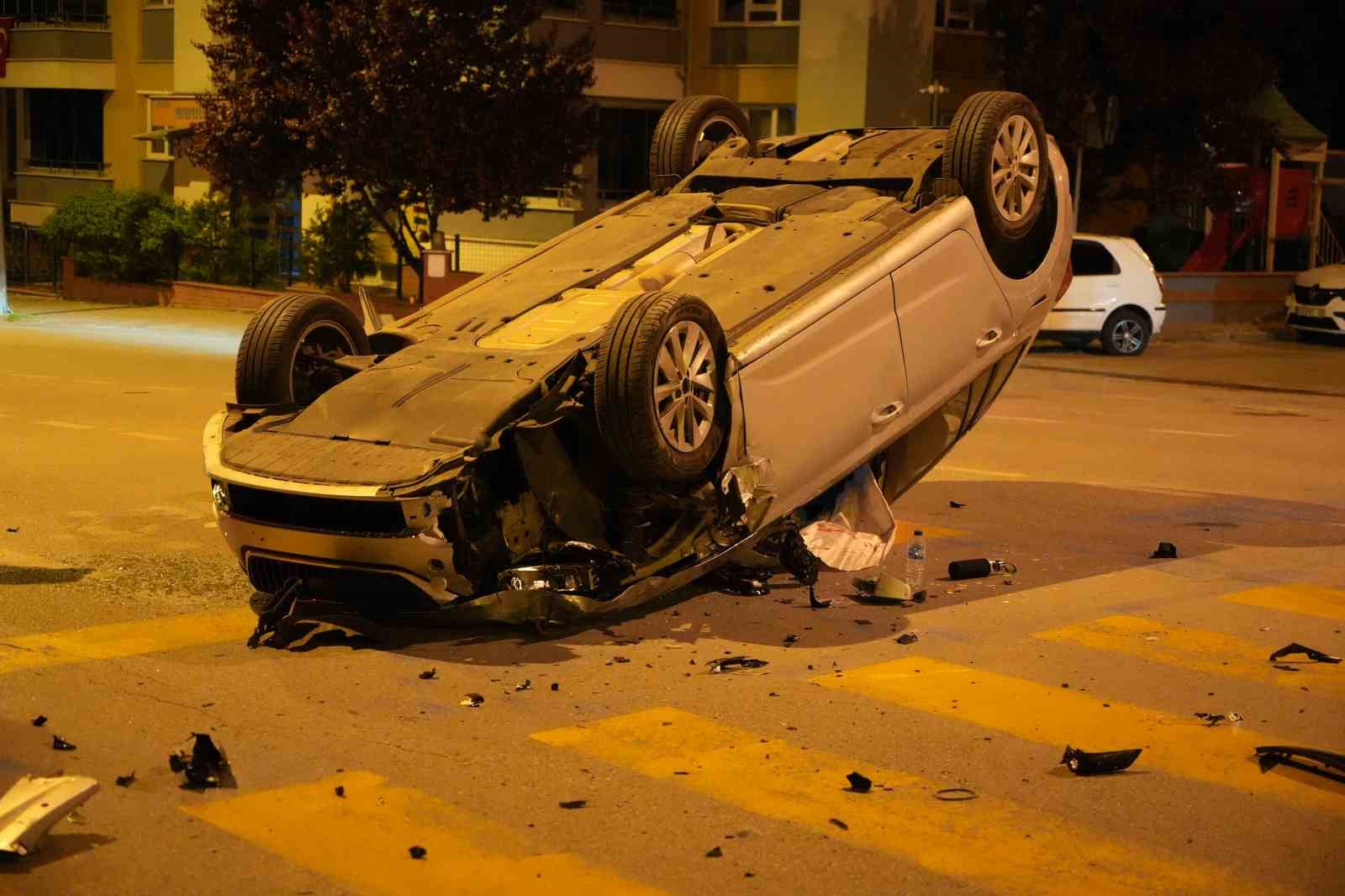 Edirne’de takla atan otomobilin sürücüsü yaralandı