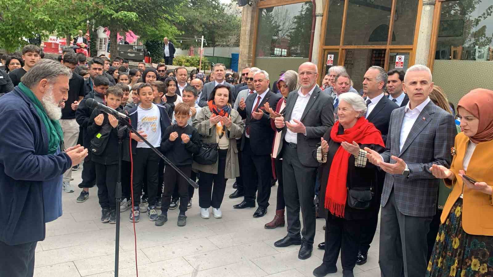 Karaman’dan Konya’ya Sevgi ve Barış Yürüyüşü düzenlendi