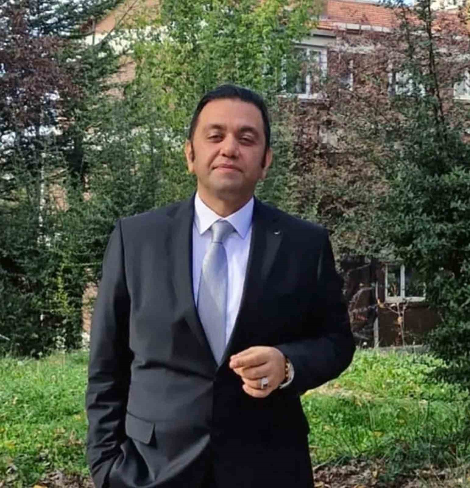 Doç. Dr. Bedri Kurtuluş, &quot;Akademik Palmiye Nişanı&quot; ile onurlandırıldı