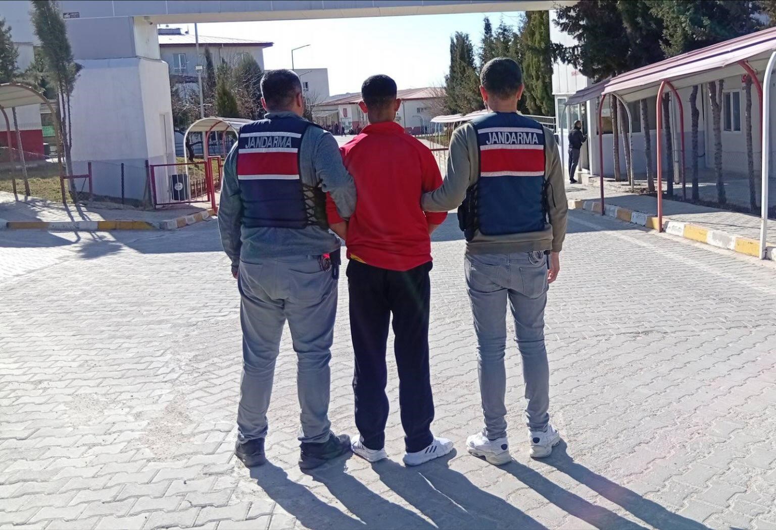 Kesinleşmiş 11 yıl cezayla aranan uyuşturucu taciri yakalandı