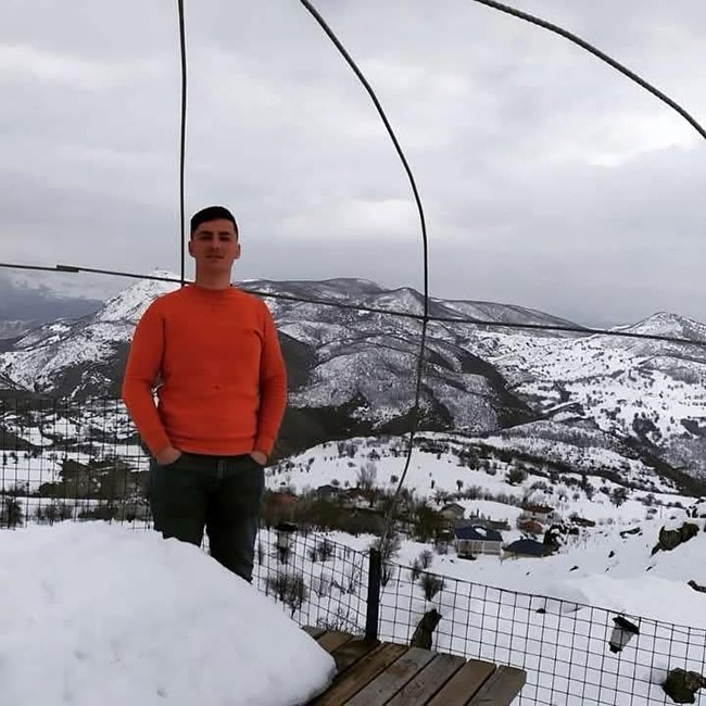 Eyüpsultan’da kıraathanede silahlı saldırı: 23 yaşındaki genç hayatını kaybetti