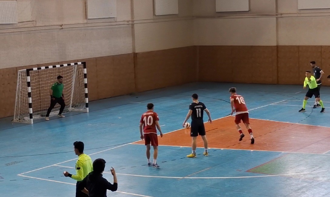 Atatürk Üniversitesi salon futbolunda birincilik ve ikincilik elde etti
