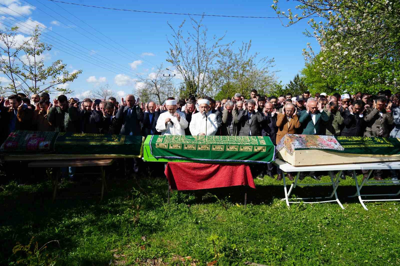 Heyelan faciasında ölen baba ile iki çocuğuna gözyaşı
