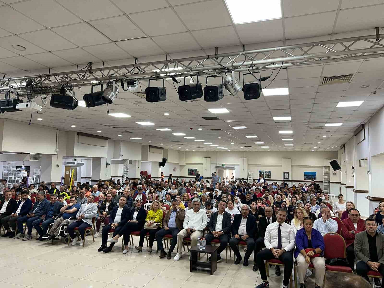 Engelliler Derneği&rsquo;nde mevcut başkan Hasar g&uuml;ven tazeledi
