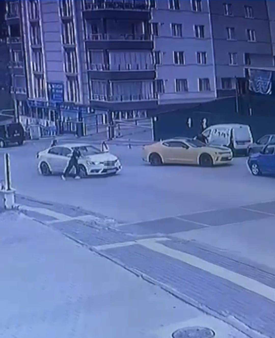 Yolunu kesen kişilerce darp edilen sürücü o anları anlattı