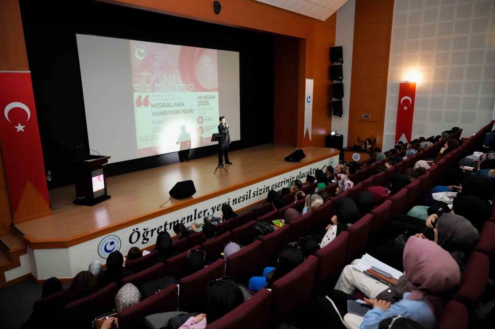 "Mısralara yansıyan nur" şiir dinletisi" d&uuml;zenlendi
