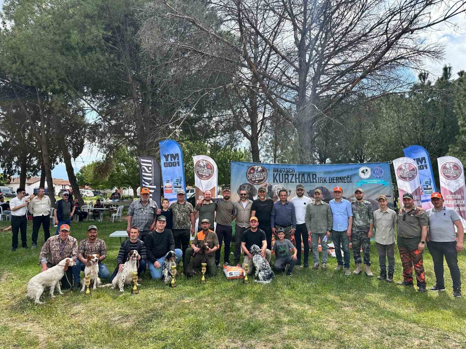 Av köpekleri Salihli’de yarıştı