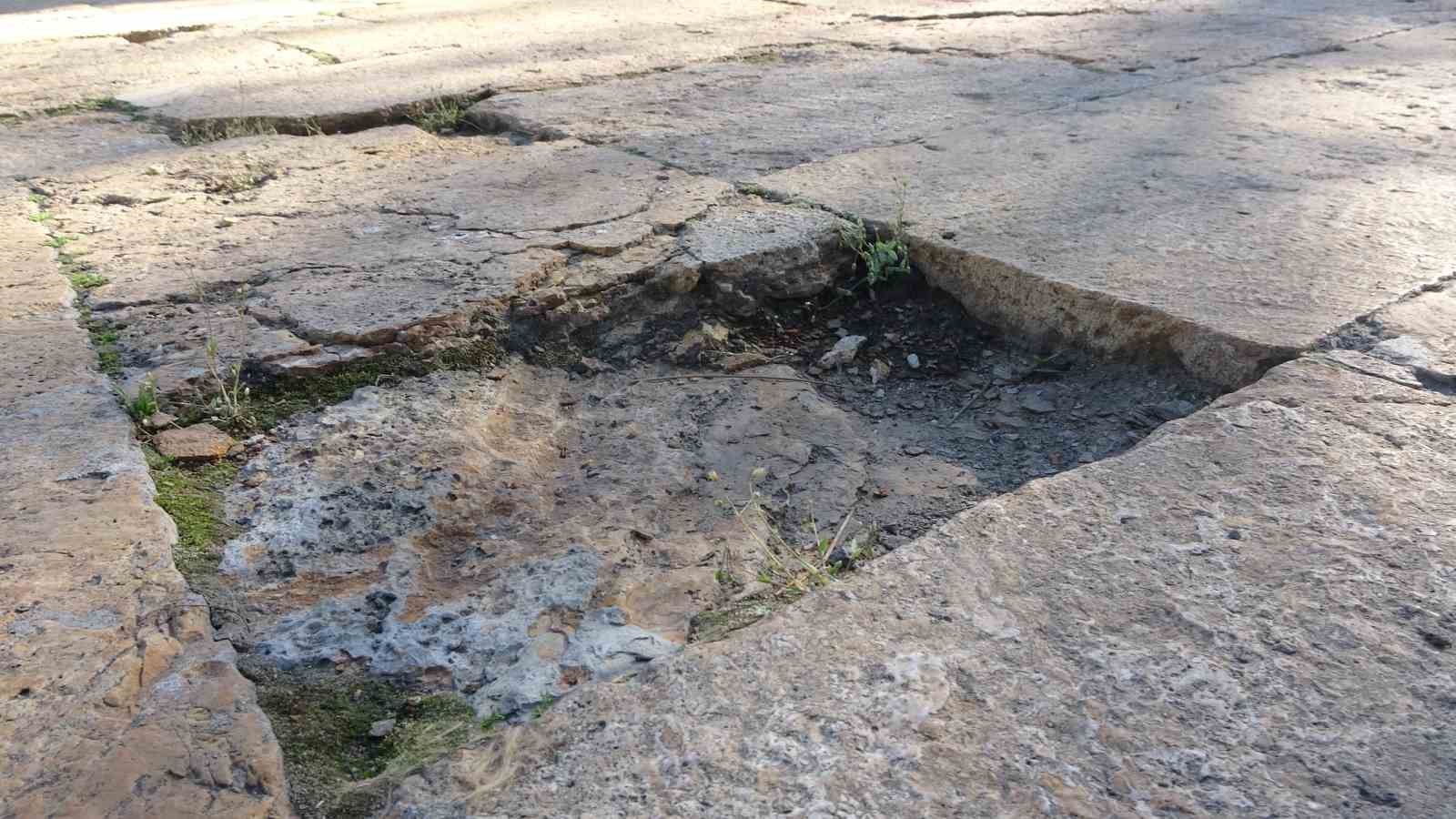 60 Yıllık anıtın çevresi yenileniyor