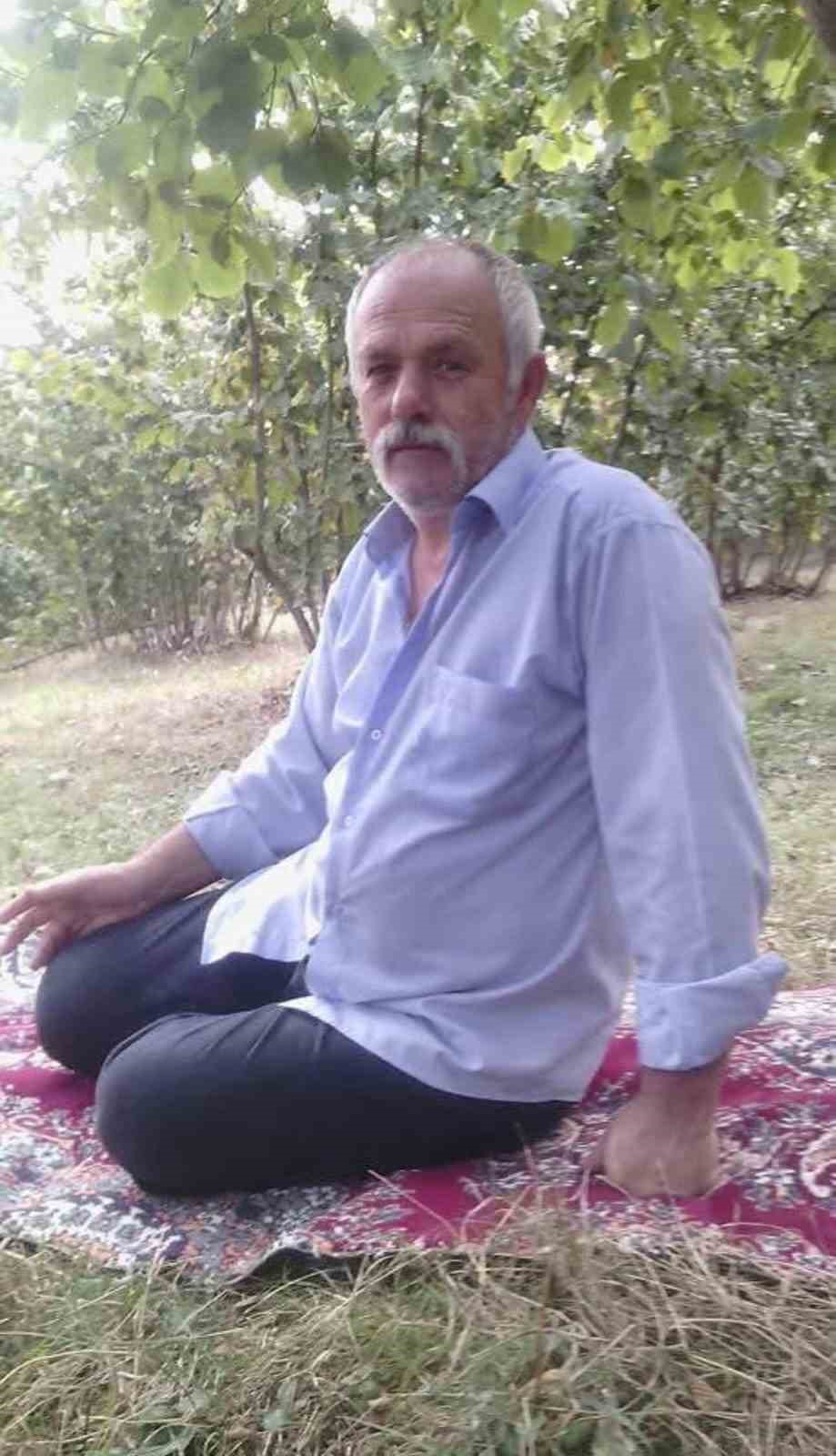 Silahla yaraladığı damadının 15 bıçak darbesiyle öldürdüğü şahıs son yolculuğuna uğurlandı