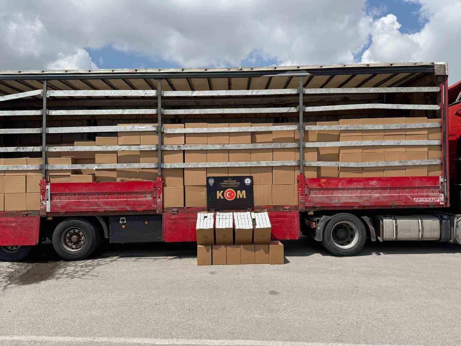 Konya’da kaçak silah ve makaron operasyonu: 3 gözaltı