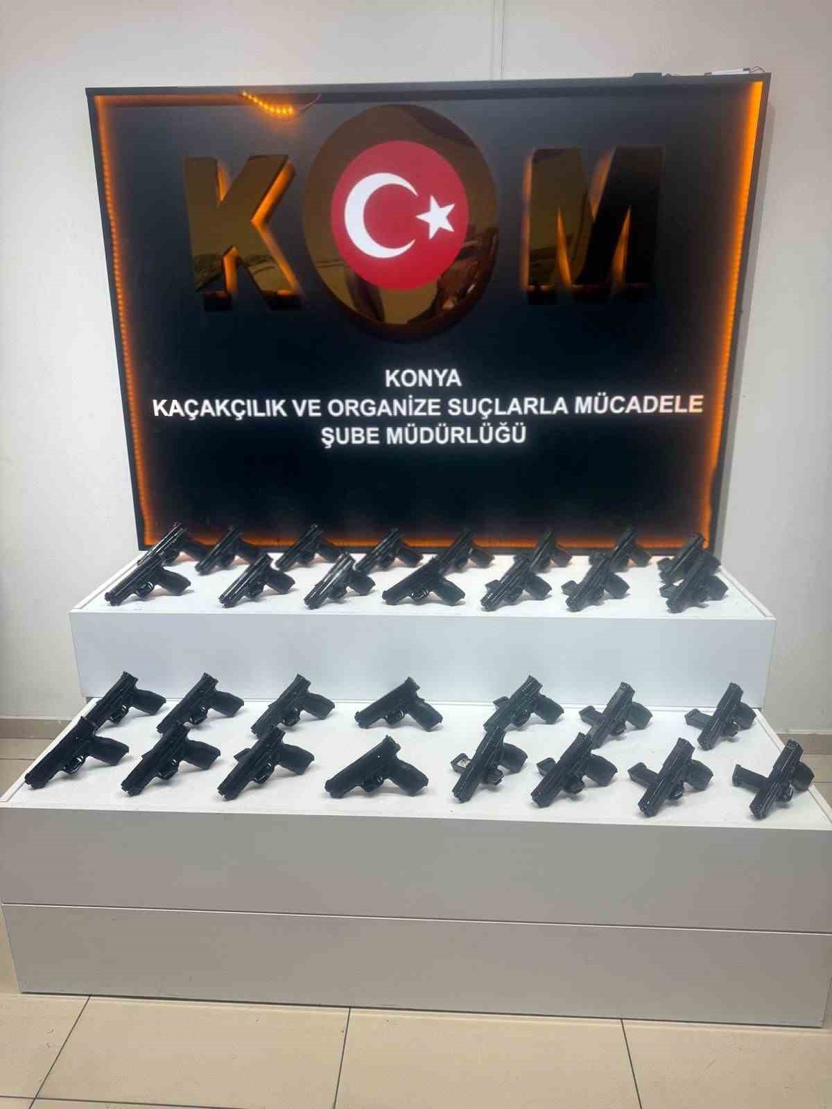 Konya’da kaçak silah ve makaron operasyonu: 3 gözaltı
