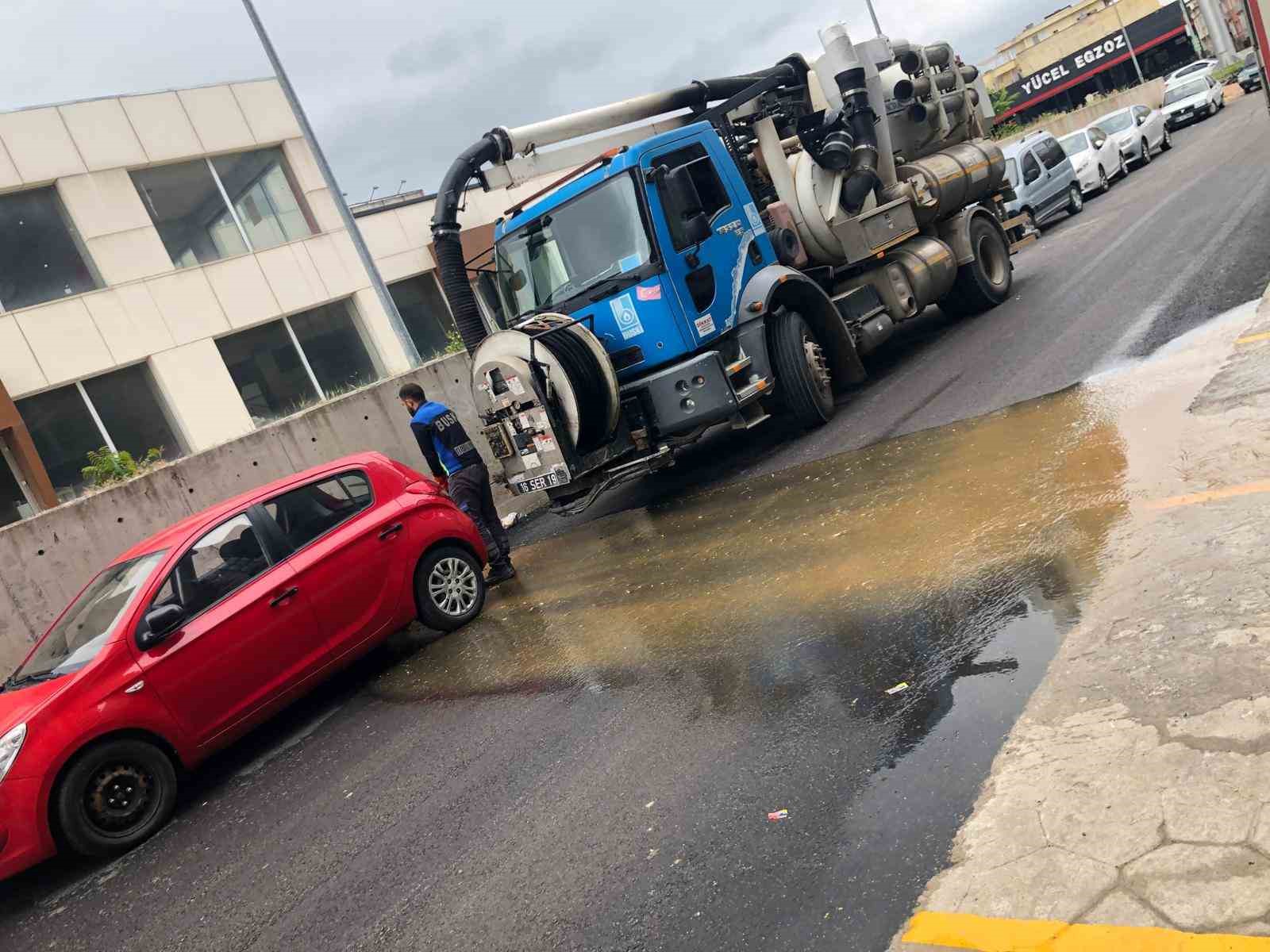 Bir yıldır k&ouml;t&uuml; kokuyu duyarak yaşıyorlar
