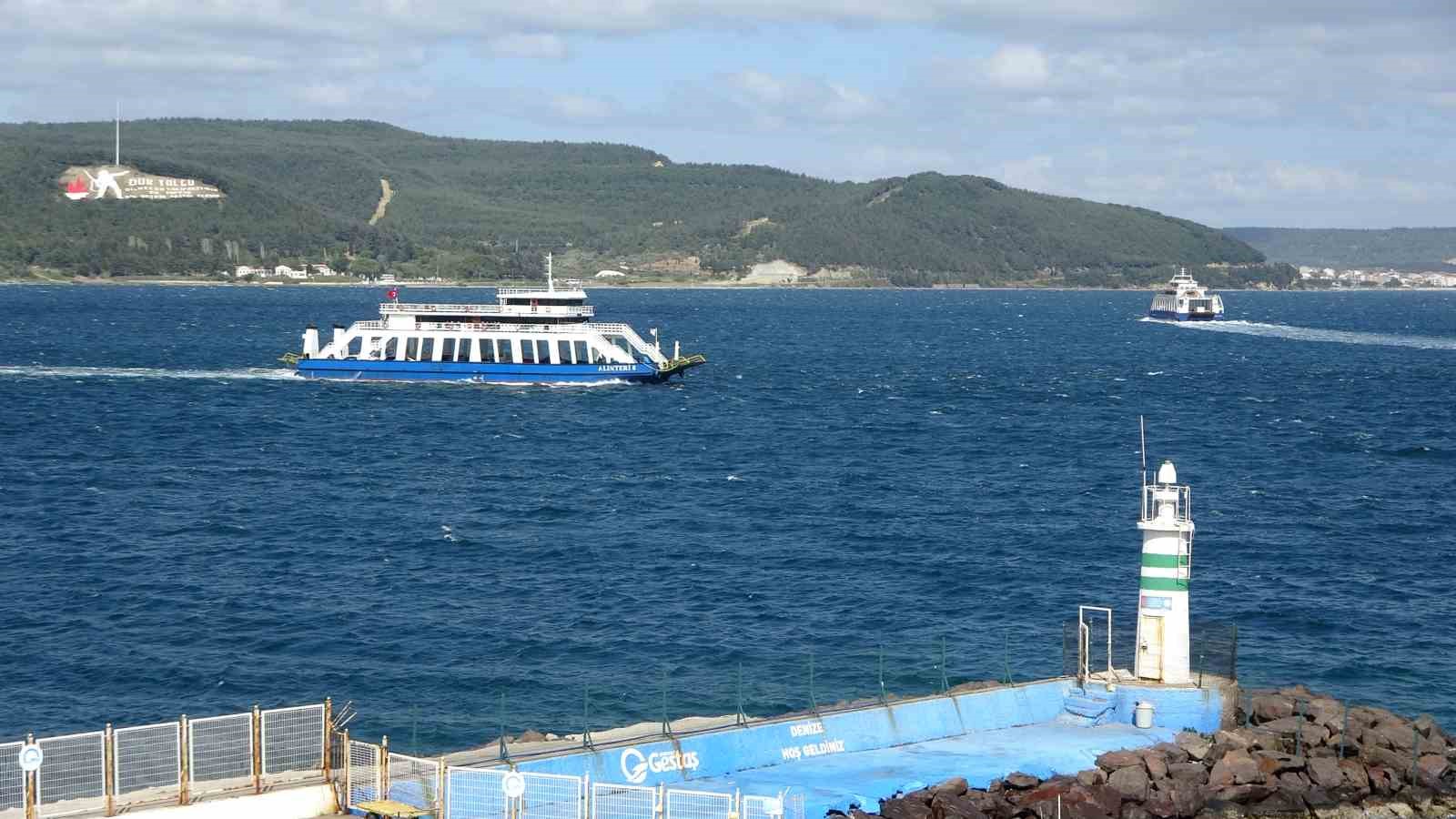 Bozcaada ve Gökçeada’ya poyraz fırtınası nedeniyle 2 gündür sefer yapılamıyor