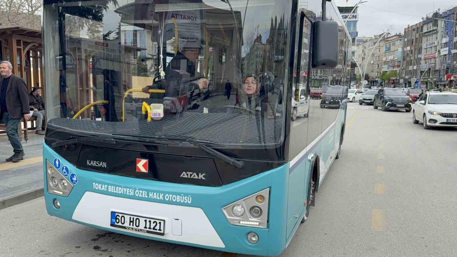 Tokat&rsquo;ta toplu taşımada kadın eli

