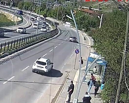 Tunceli’deki kaza anı güvenlik kameralarına yansıdı