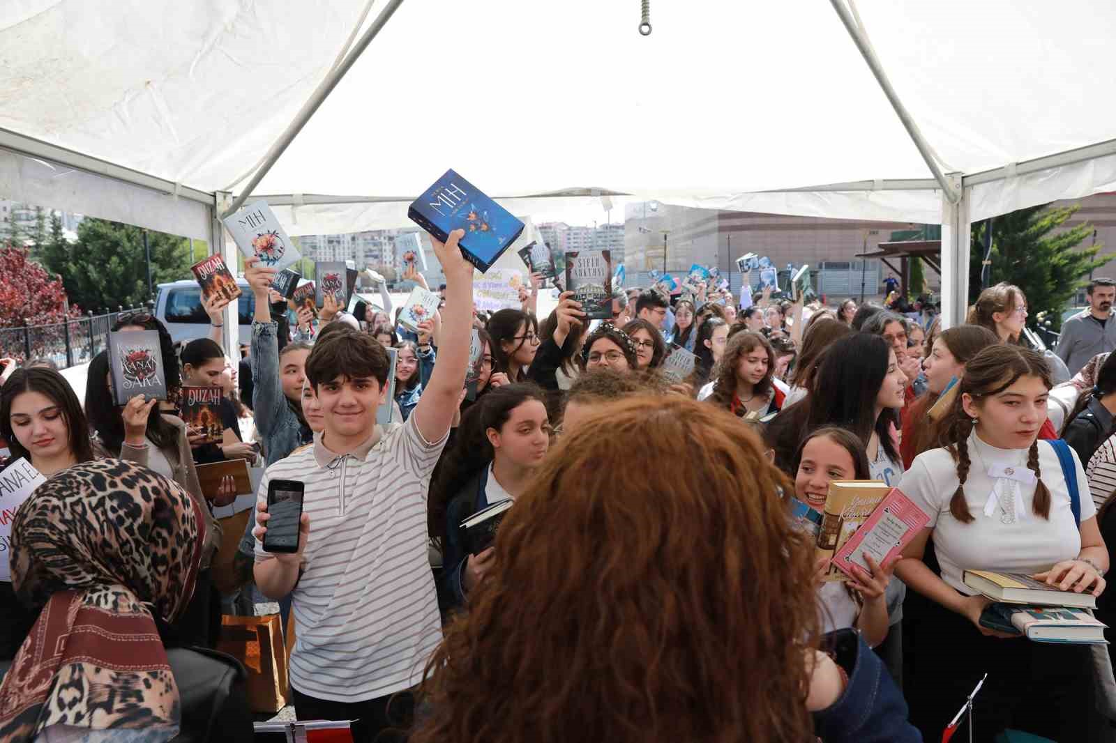 Keçiören’de yazarlar geçidi yaşandı