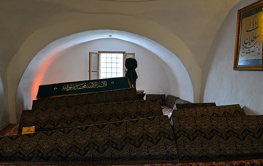 Şeyh Edebali Türbesi ziyarete kapanıyor