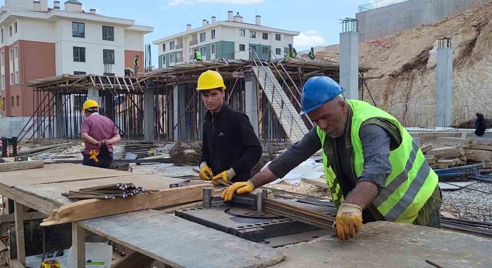 Adıyaman İndere toplu konut alanında ticaret merkezleri yapılıyor
