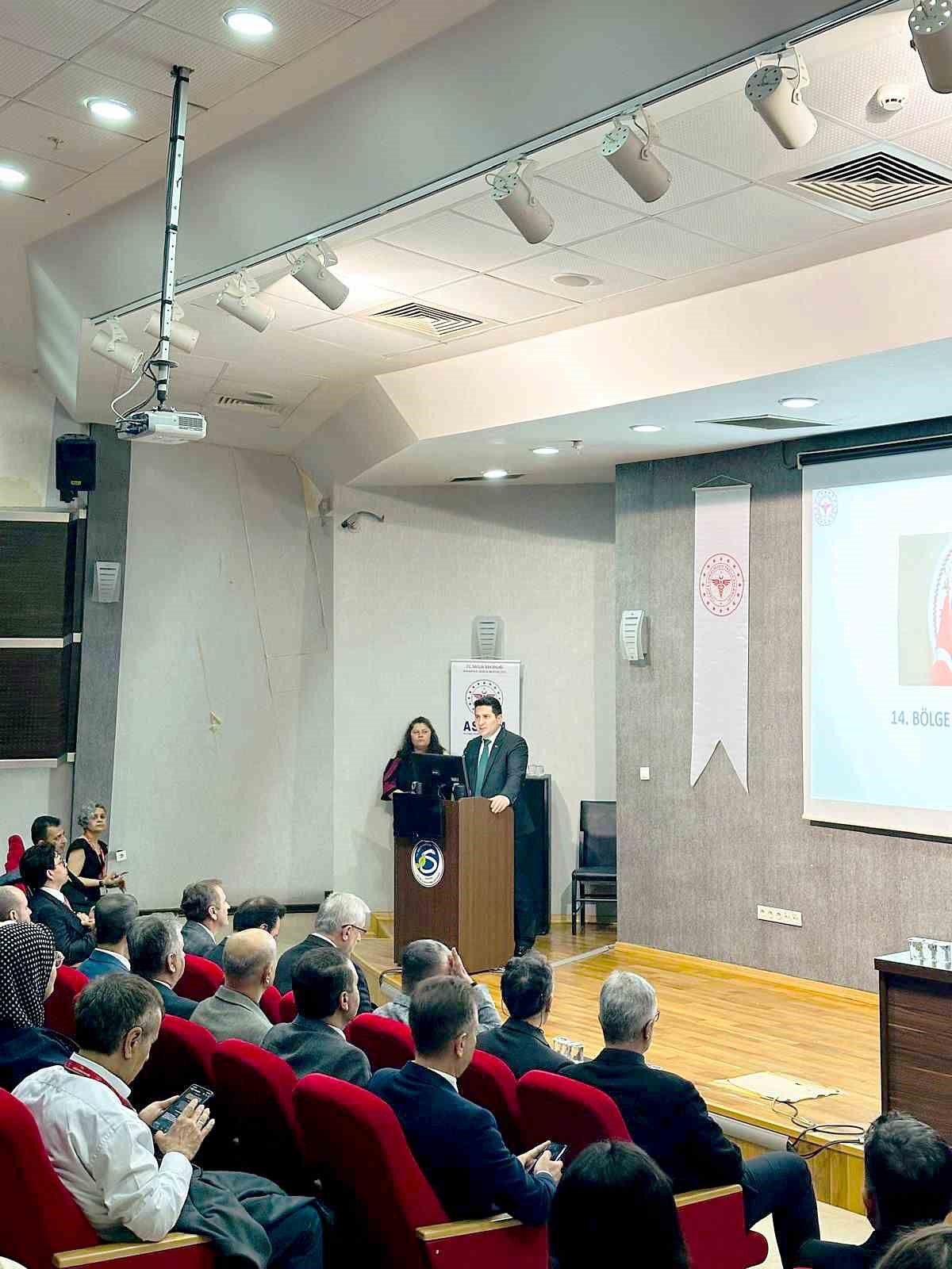 Sakarya, Kocaeli ve Düzce’deki acil sağlık hizmetlerinin genel durumu bu toplantıda masaya yatırıldı
