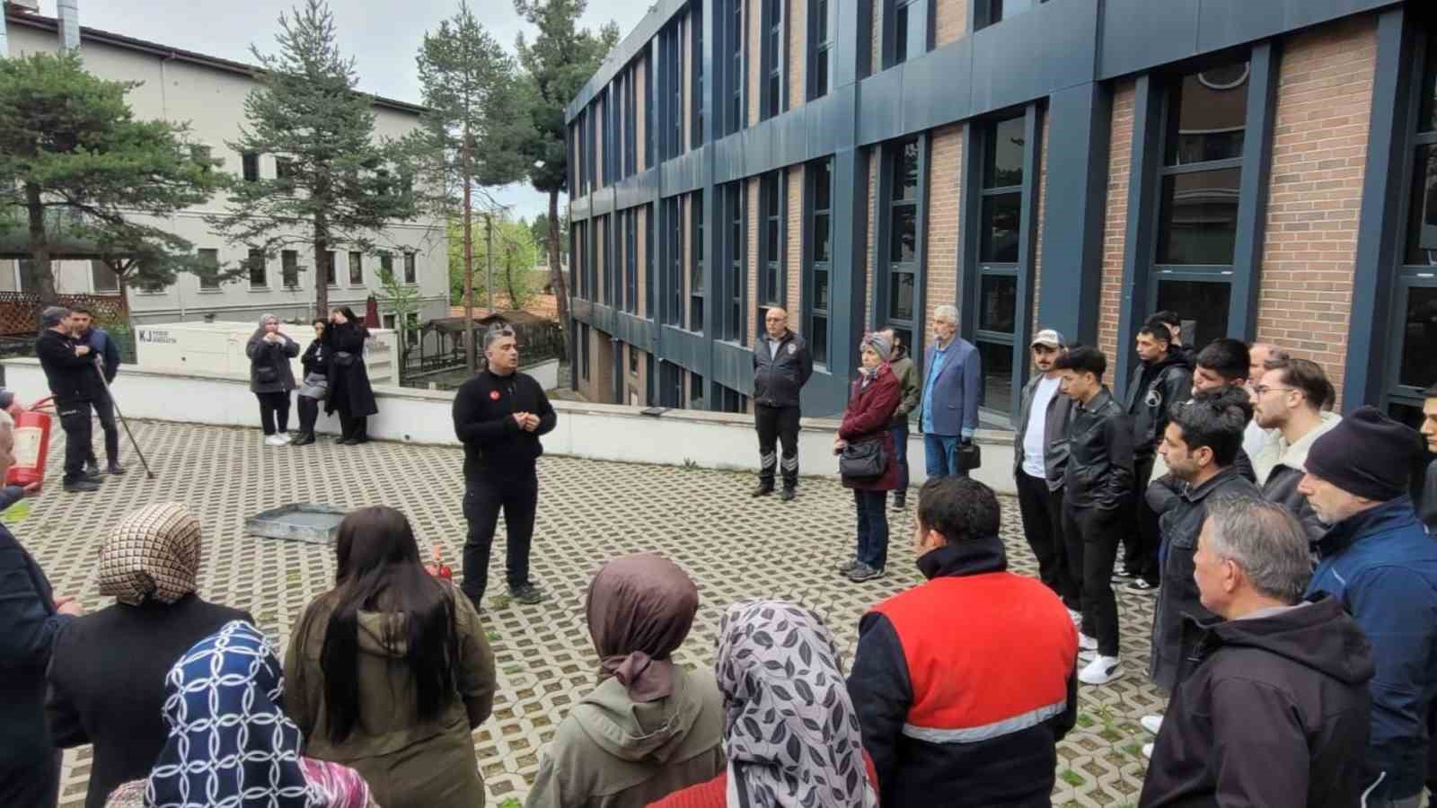 Safranbolu MYO personeli için "Afet Farkındalık Eğitimi" düzenlendi