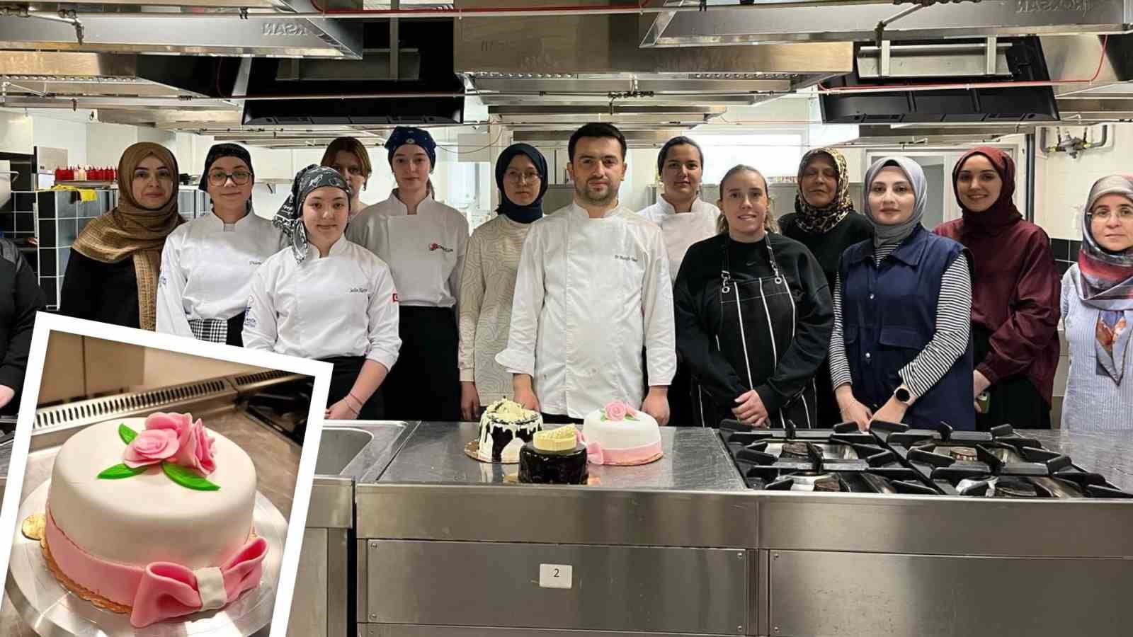 KASEM’de yaş pastayı yapan sertifikayı kaptı