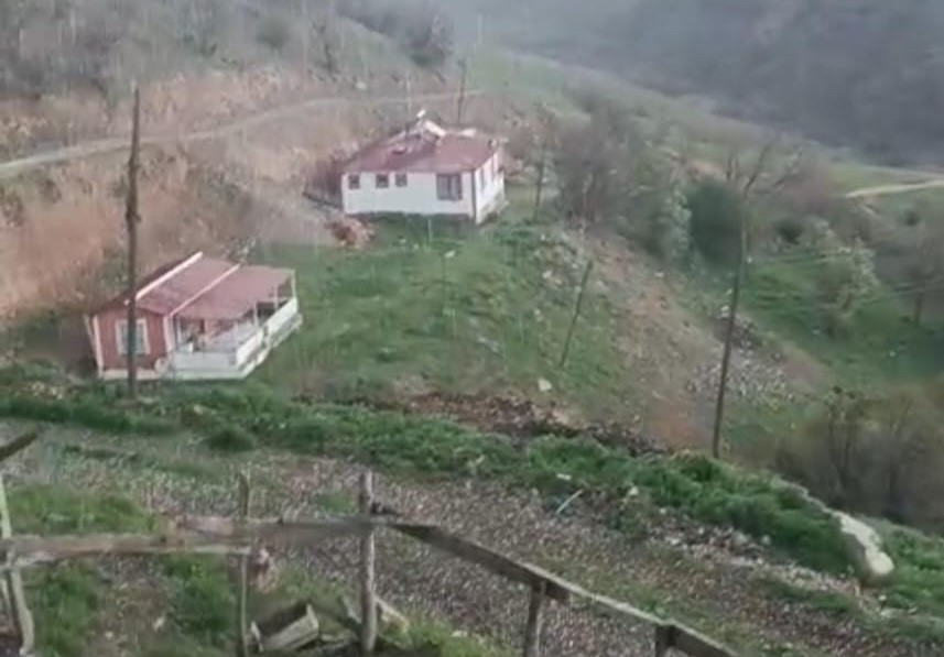 Arapgir&rsquo;de dolu yağışı etkili oldu
