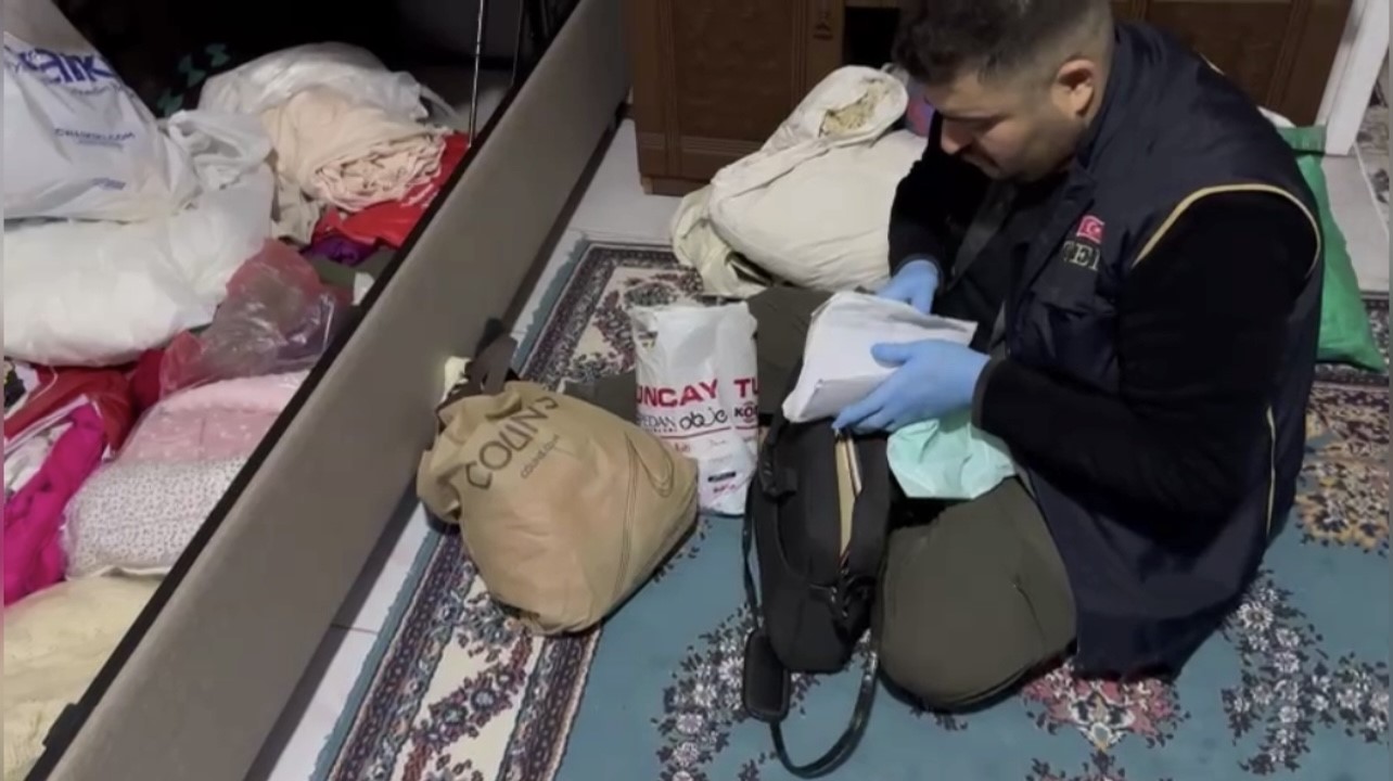 Osmaniye’de sahte çekle dolandırıcılık yapan 5 kişi tutuklandı