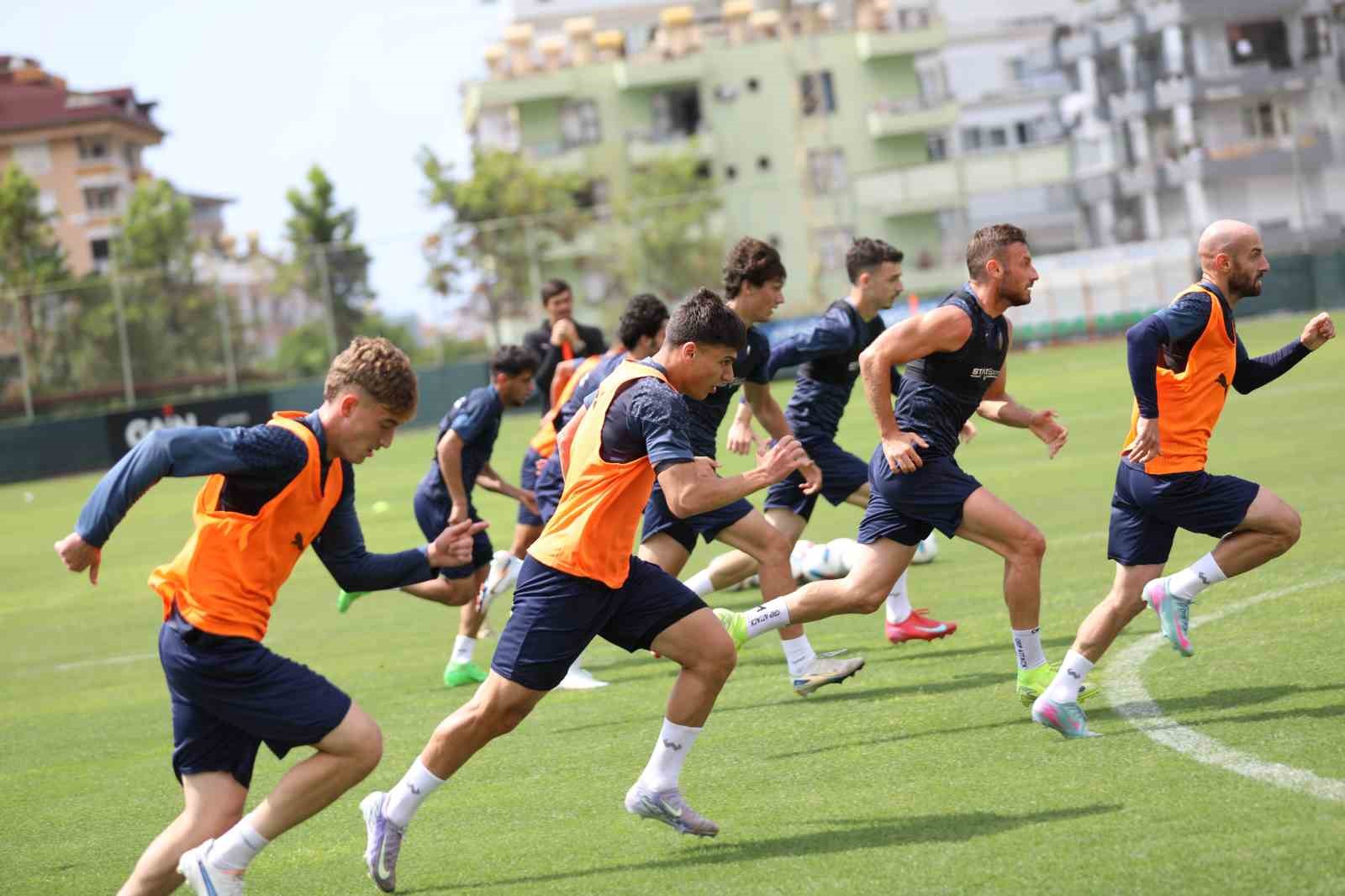 Alanyaspor, Kayserispor maçı hazırlıklarına başladı