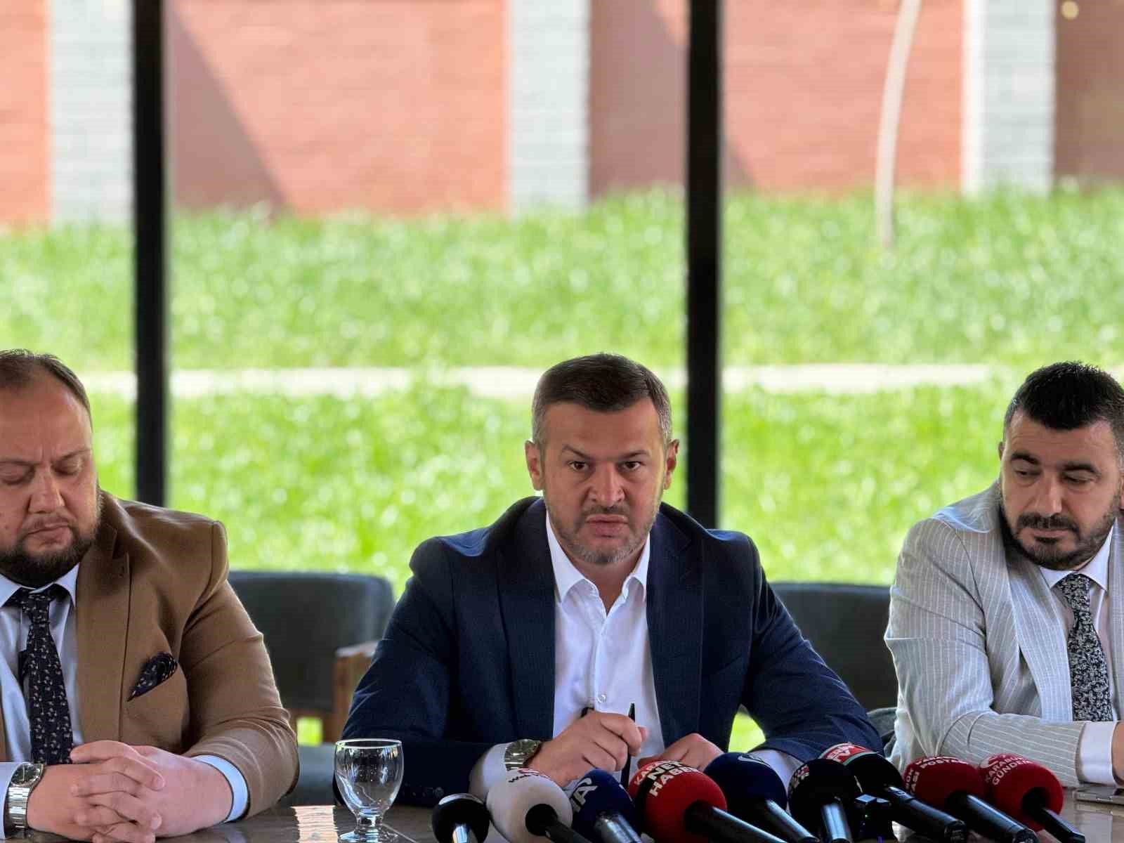 Başkan Çetinkaya: "Bir yandan borçları çeviriyorum bir yandan da yeni hizmetler üretiyorum"