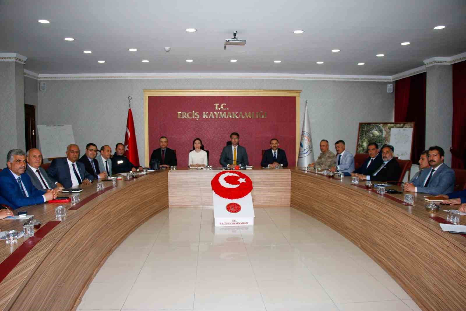 Erciş’te "Uluslararası İnci Kefali Göçü Kültür ve Sanat Festivali" için hazırlıklar sürüyor