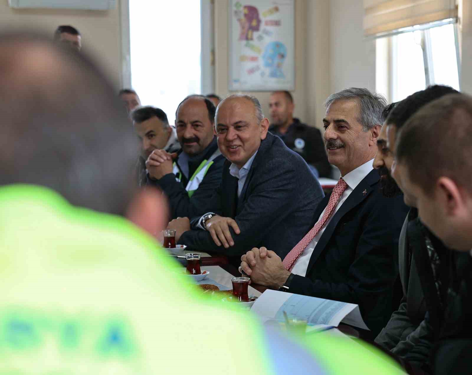 Başkan Alemdar, "Geçtiğimiz yılın üzerinde asfalt çalışmasını şehrimizde hayata geçireceğiz"