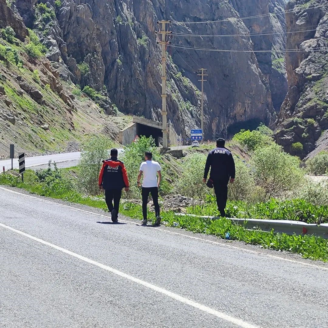 Hakkari’de 20 gündür kayıp kadını arama çalışmaları sürüyor