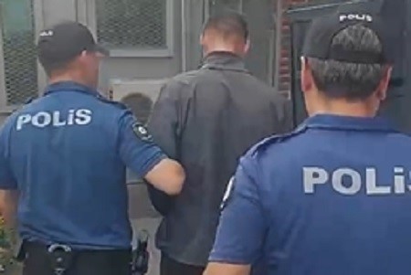 42 hırsızlık suçundan 30 yılla aranıyordu, polisten kaçamadı