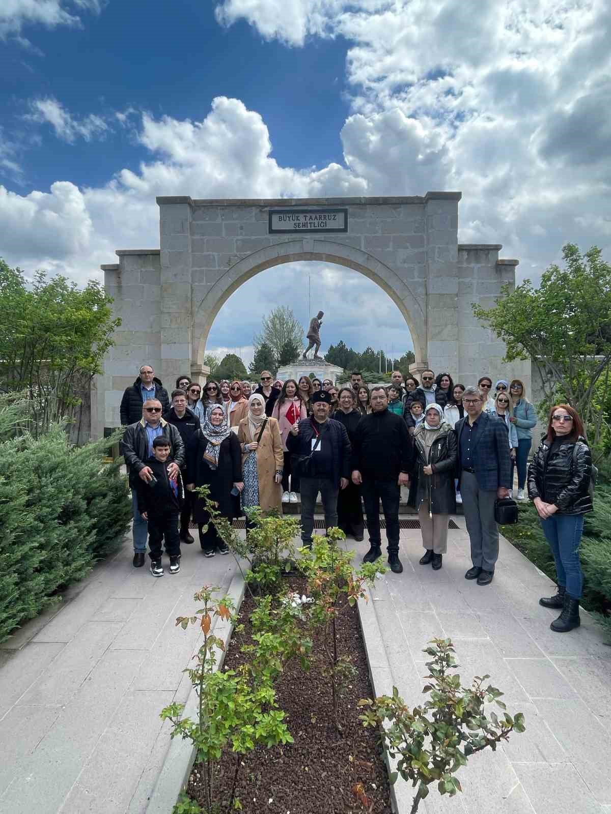 Cumhuriyet’in kazanıldığı topraklara anlamlı ziyaret

