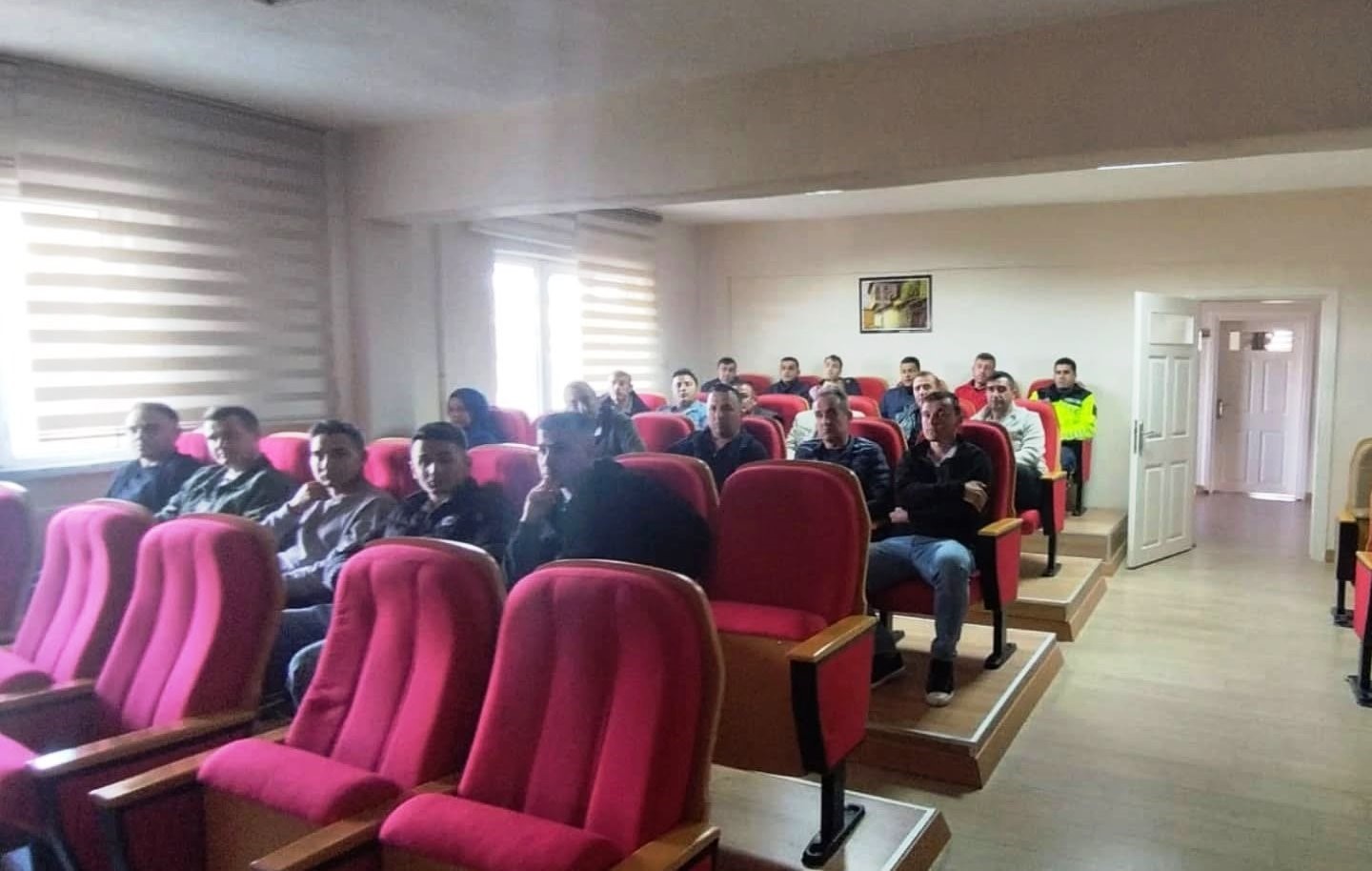 Altıntaş’ta kamu personeline "İtfaiyecilik, Yangın Önleme ve Söndürme" kursu