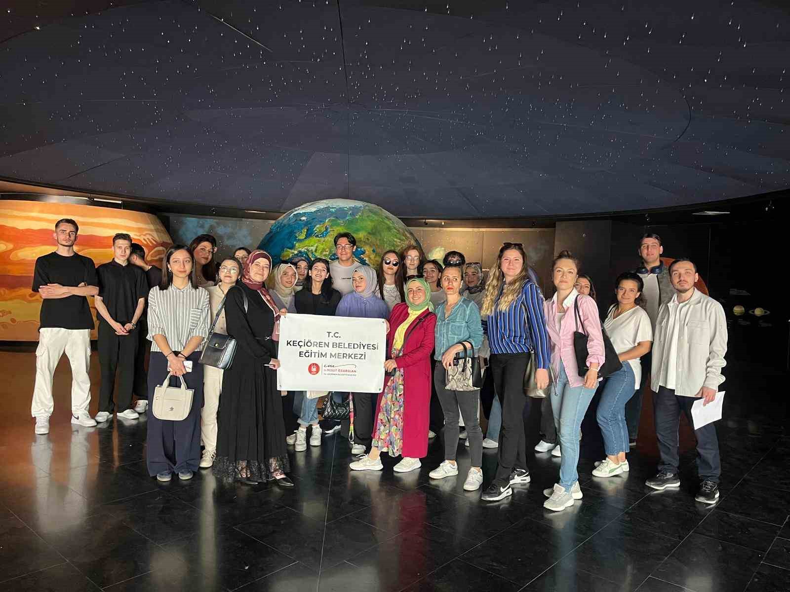 Keçiören Belediyesi’nden öğrencilere motivasyon gezisi